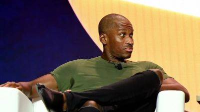 Новости Артур Хейс