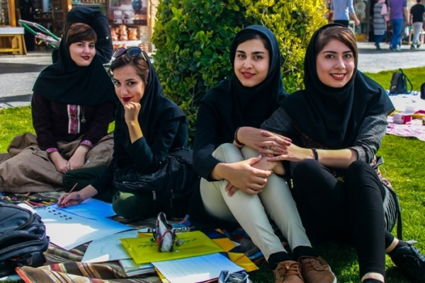 Иранские студенты в Великобритании вынуждены перейти на биткоины