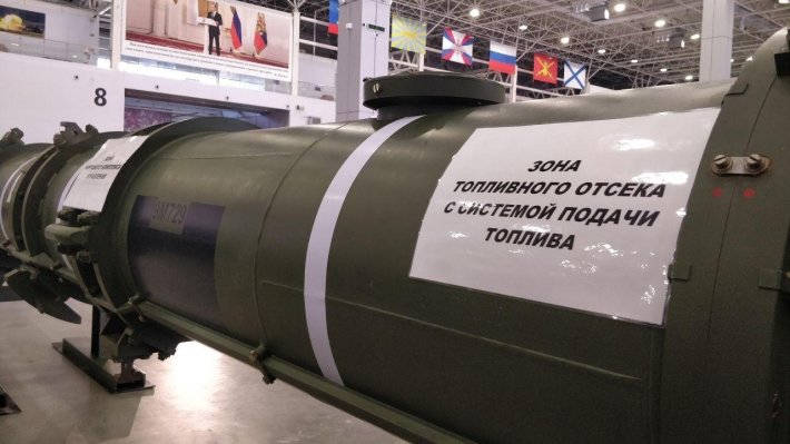 Минобороны России впервые показало зарубежным военным атташе и представителям СМИ ракету 9М729 и рассказало о ее технических характеристиках