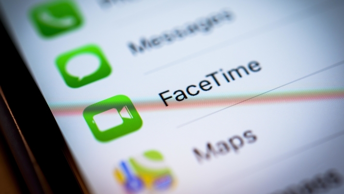 Приложение FaceTime позволяло подслушивать и подглядывать за владельцами iPhone