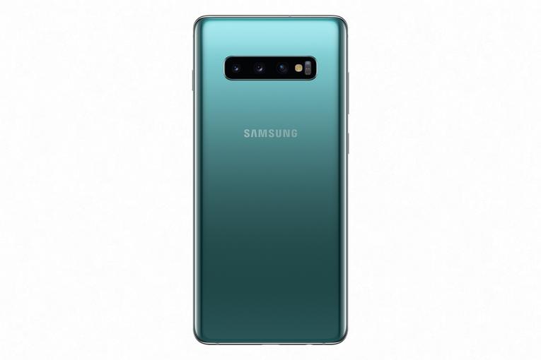 В Украине стартовали продажи Samsung Galaxy S10: предзаказов почти вдвое больше, чем на S9