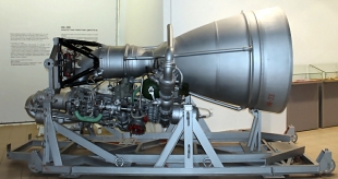 В Самаре открыт памятник ракетному двигателю НК-33
