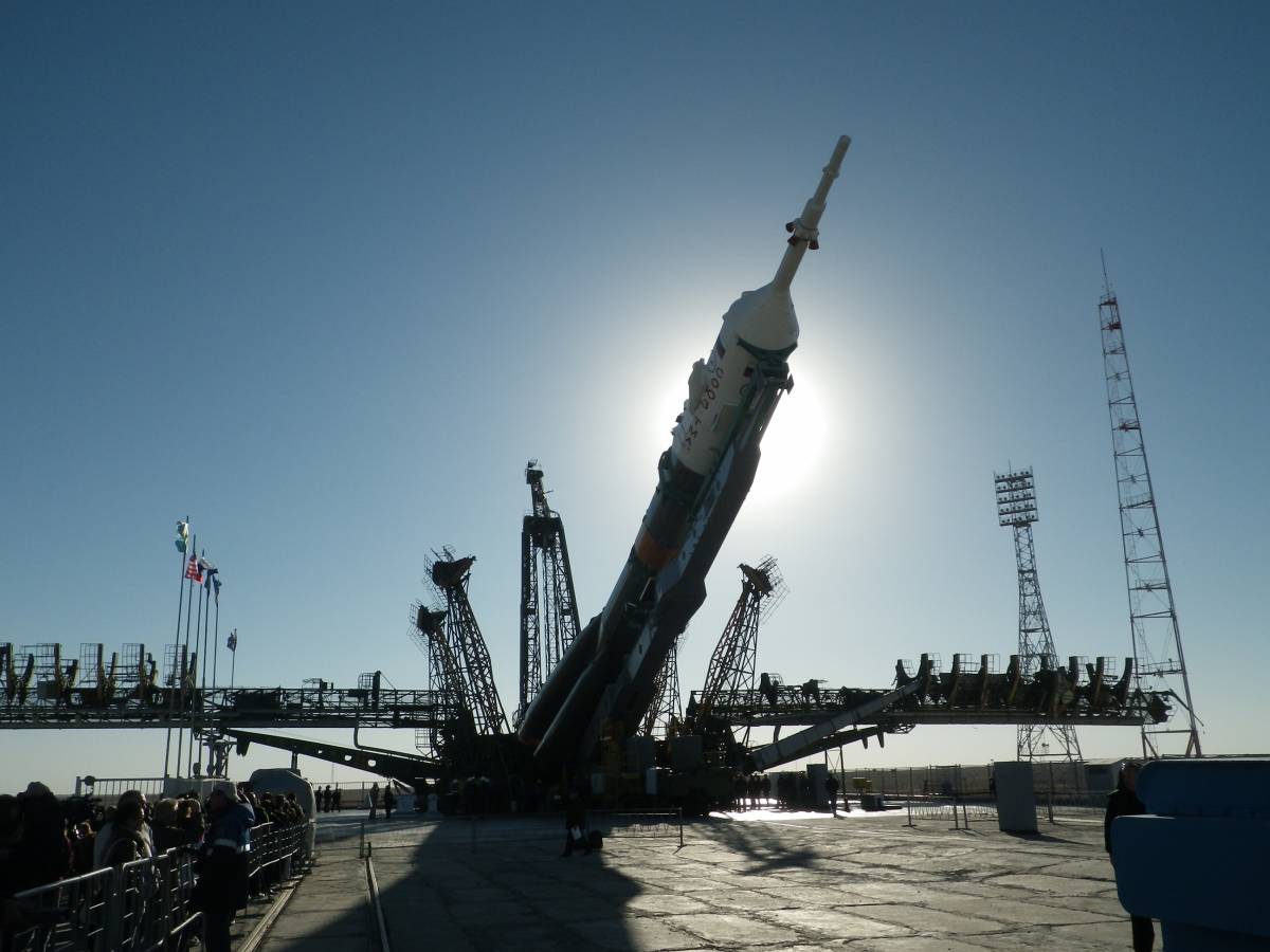 РН «Союз» с САС в верхней части ракеты /© Роскосмос