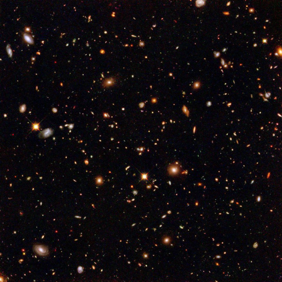 Снимок Hubble Ultra-Deep Field / © NASA/ESA/R. THOMPSON