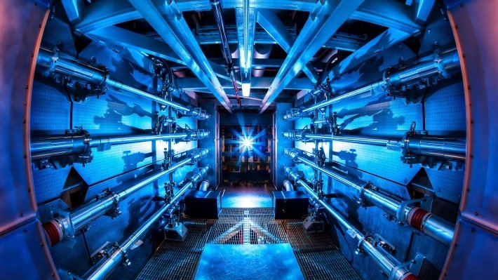 Самый мощный в мире лазер испытают в России