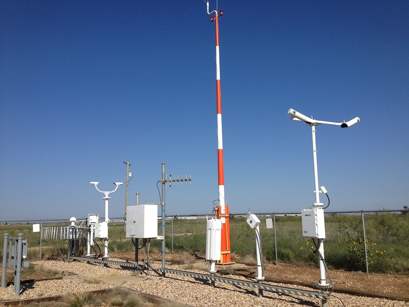 Автоматическая метеостанция в аэропорту Чайлдресс (штат Техас) /©weather.gov