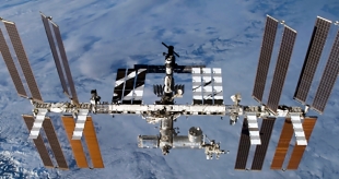 Высоту орбиты МКС увеличили на 4,5 километра