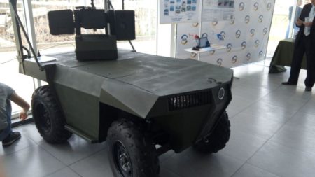 Запорожская компания «Инфоком ЛТД» показала боевого колесного робота «Ласка 2.0»