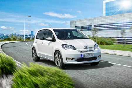 Серийный электромобиль Skoda Citigo-e iV представлен официально: мощность 61 кВт, батарея 36,8 кВтч и запас хода 265 км (WLTP)