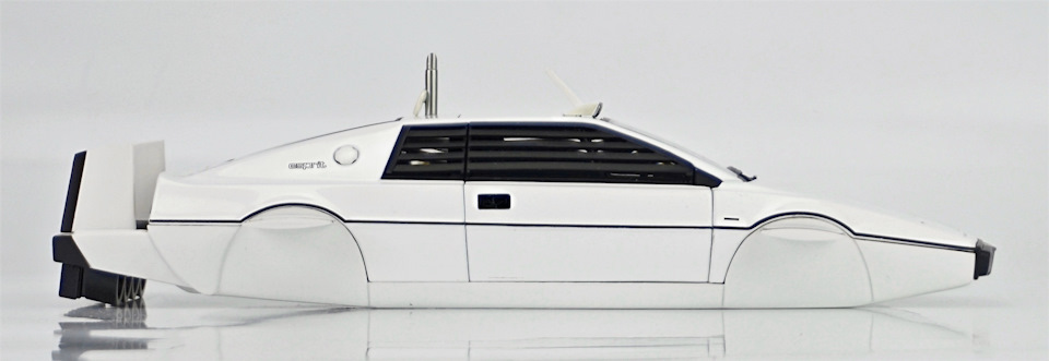 <em>Lotus Esprit</em>, трансформированная в подводную лодку / Drive2.ru