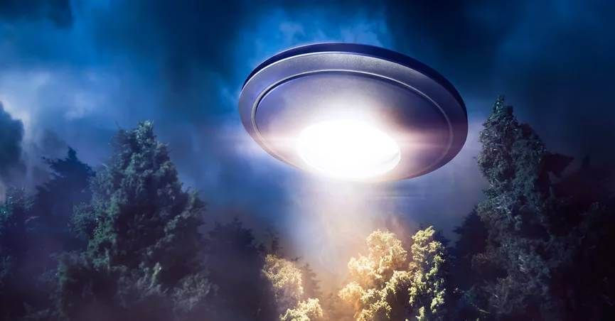 UFO_aliens_feature