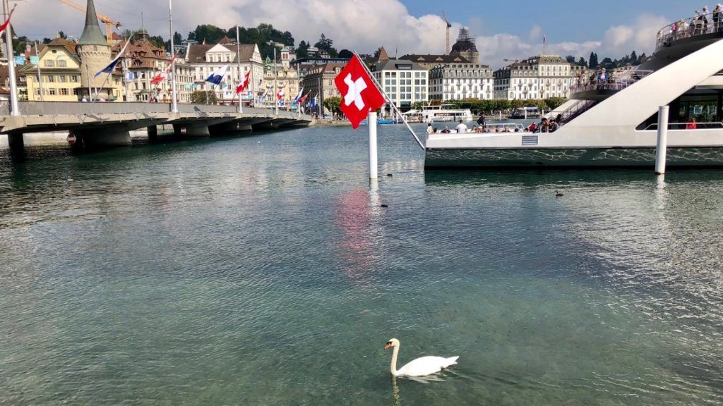 Правительство Швейцарии планирует провести реформы для блокчейн-индустрии