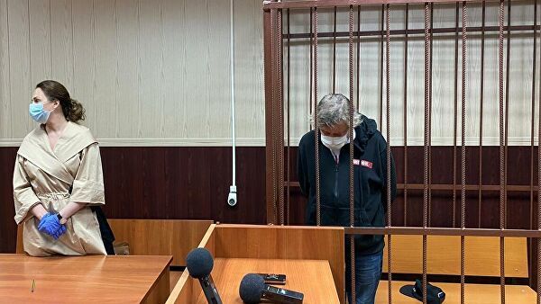Актёр Михаил Ефремов во время избрания меры пресечения в Таганском суде Москвы