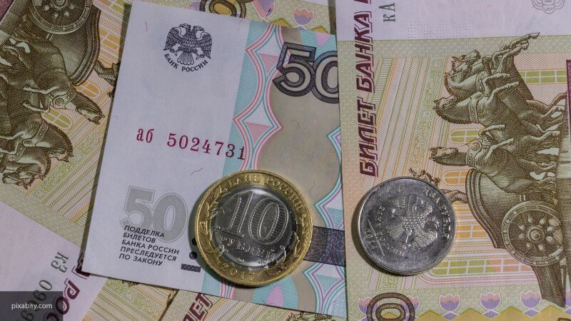 Эксперты рассказали, как нефтяные котировки будут влиять на курс рубля